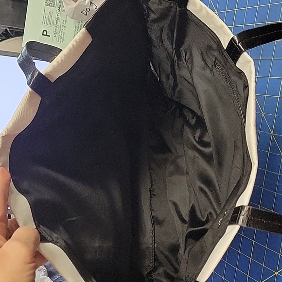 Calvin Klein Black & White Tote Bag 13" x 6" x 15" Straps are 20" - Picture 8 of 13